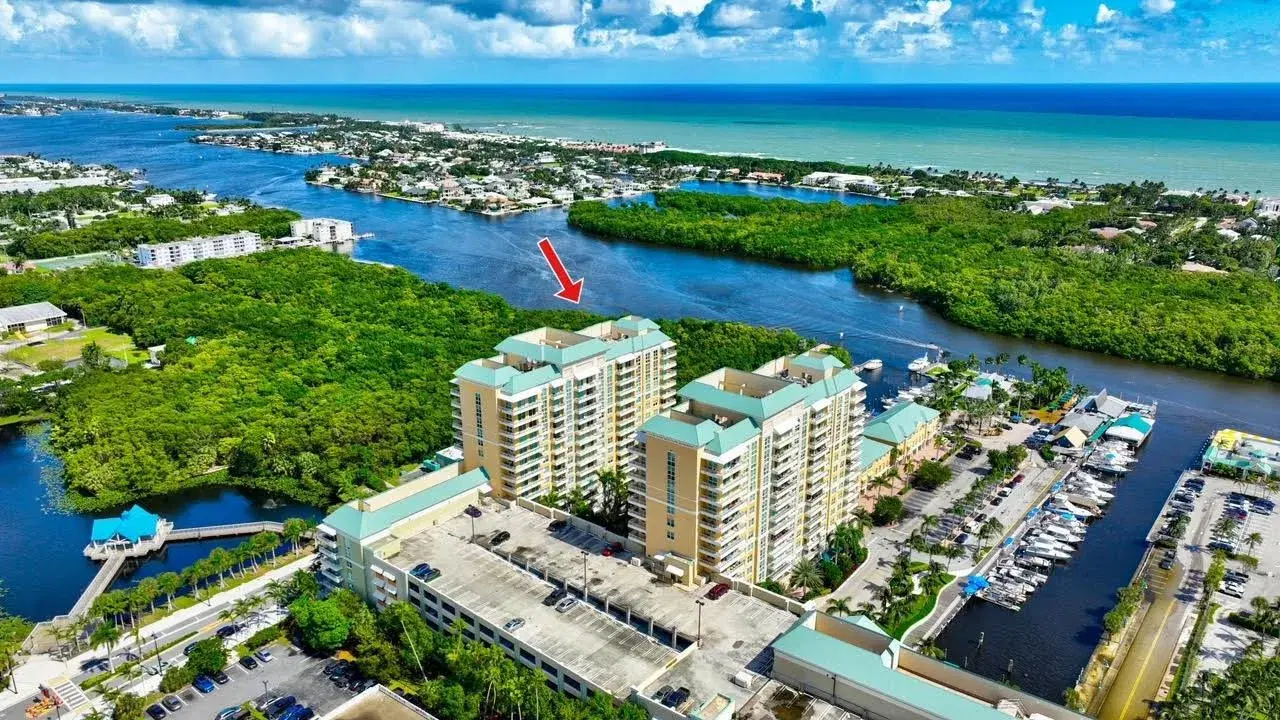 Picture of 700 E Boynton Beach Boulevard 1204, Boynton Beach, FL 33435