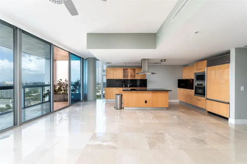 Picture of 6899 Collins Ave 2707, Miami Beach FL 33141