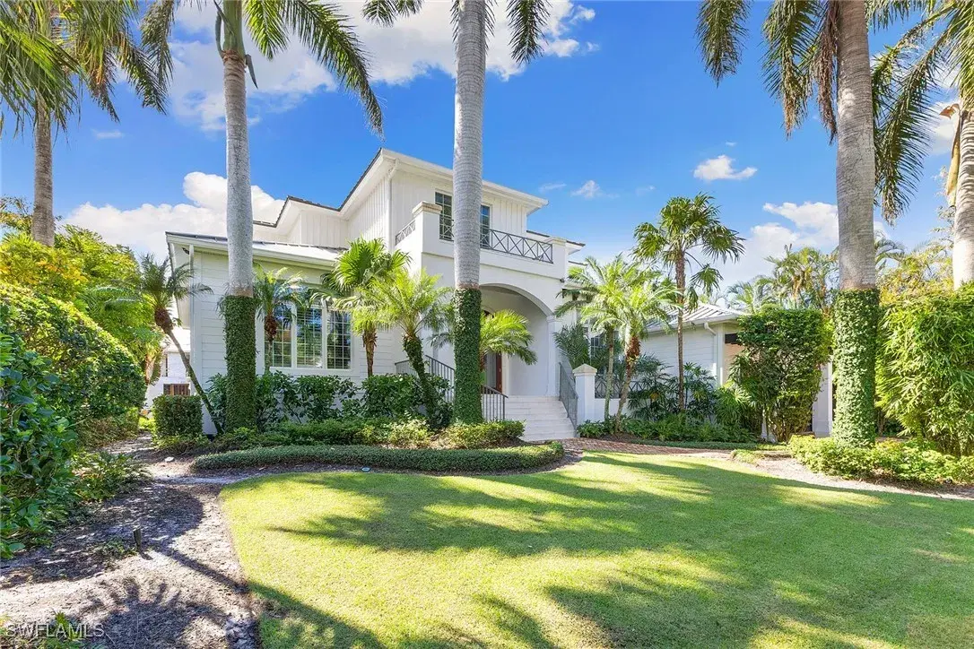 Picture of 636 14Th Ave S, Naples, FL 34102