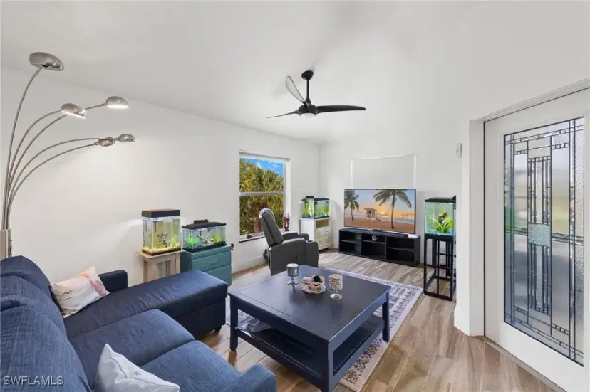 Picture of 838-840 Rabbit Rd, Sanibel FL 33957
