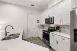 Picture of 8333 Southwind Bay Cir, Fort Myers, FL 33908