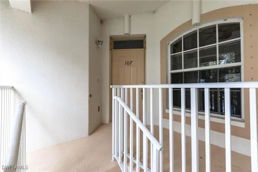 Picture of 290 Newport Dr 107, Naples FL 34114