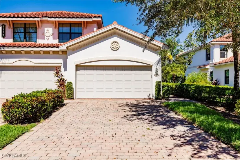 Picture of 3157 Aviamar Cir 102, Naples FL 34114