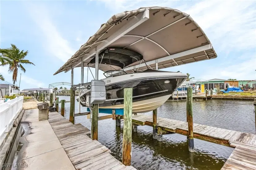 Picture of 3742 Cherry Ln, St. James City FL 33956