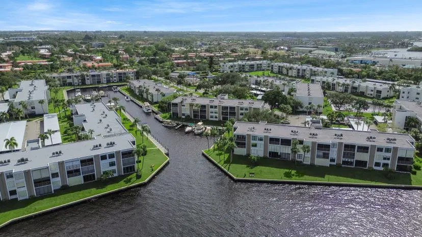 Picture of 1950 SW Palm City Road 5103, Stuart FL 34994