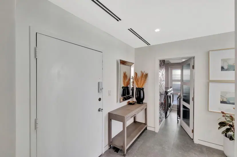Picture of 5660 Collins Avenue 21C, Miami Beach FL 33140