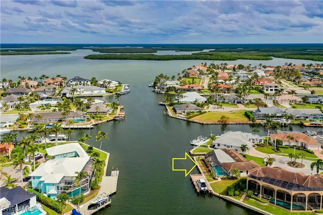 Picture of 242 Angler Ct, Marco Island, FL 34145
