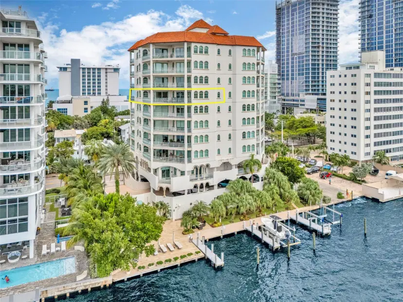 Picture of 301 N Birch Rd 8N, Fort Lauderdale FL 33304