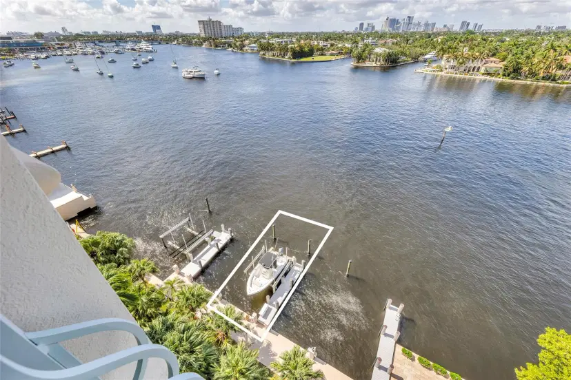 Picture of 301 N Birch Rd 8N, Fort Lauderdale FL 33304