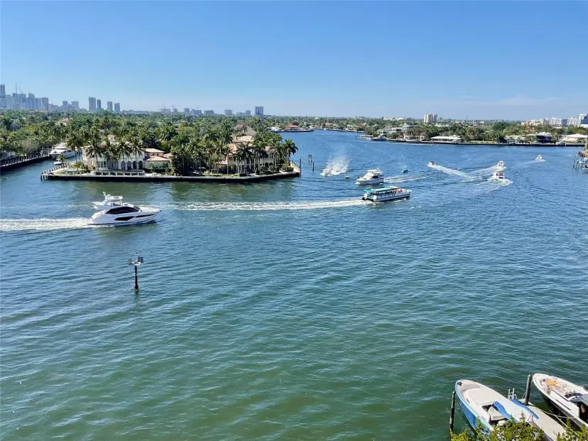 Picture of 301 N Birch Rd 8N, Fort Lauderdale FL 33304