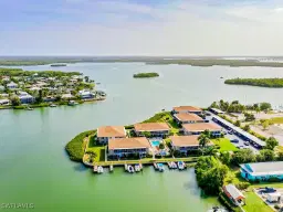 Picture of 330 Kon Tiki Dr B3, Naples, FL 34113