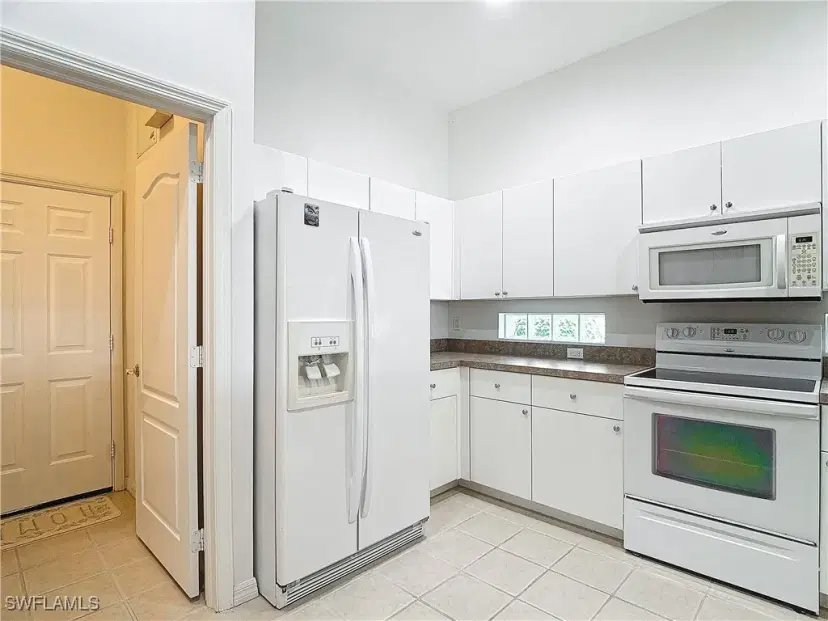 Picture of 2505 Keystone Lake Dr, Cape Coral FL 33909