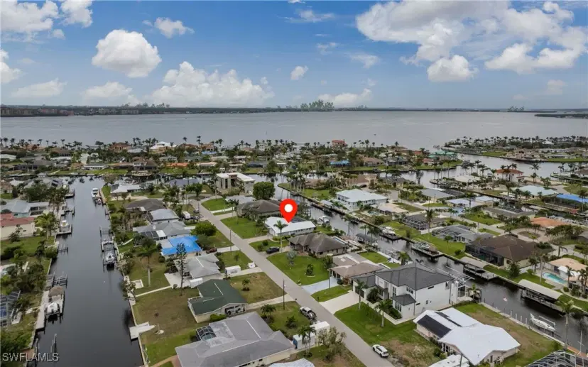 Picture of 5624 De Soto Ct, Cape Coral FL 33904