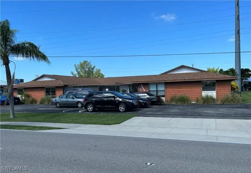 Picture of 4508 Santa Barbara Blvd 103, Cape Coral FL 33914