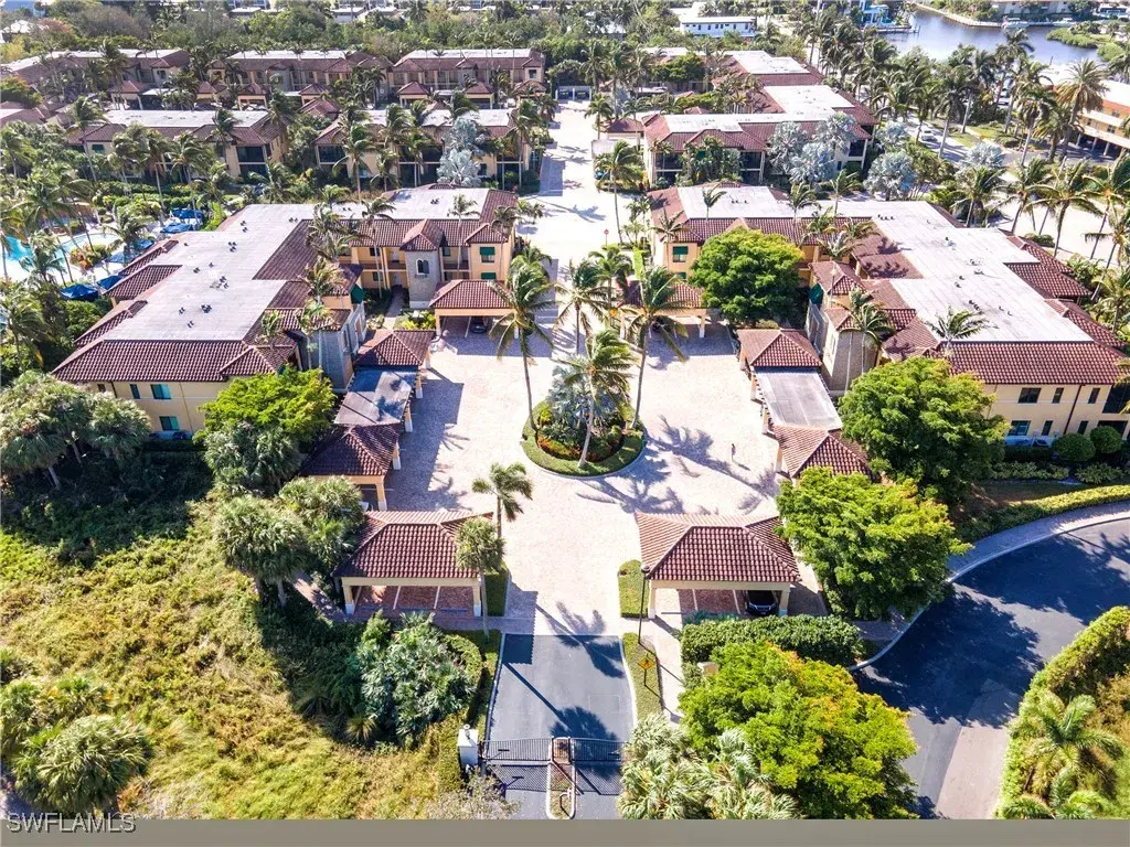 Picture of 975 Sandpiper St A-104, Naples, FL 34102