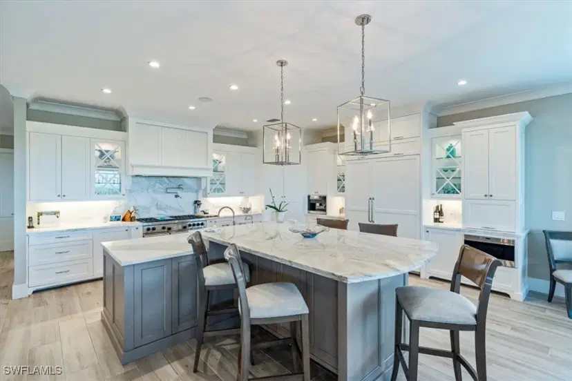 Picture of 564 Spinnaker Dr, Marco Island FL 34145