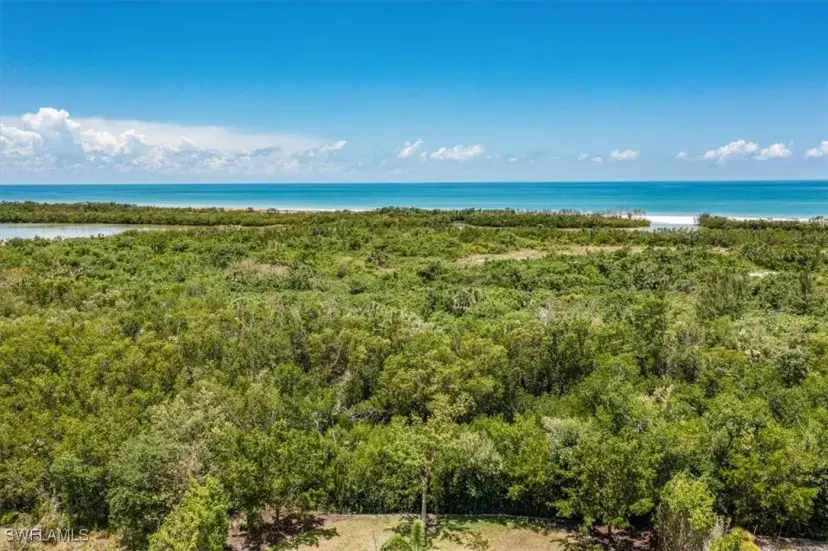Picture of 564 Spinnaker Dr, Marco Island FL 34145