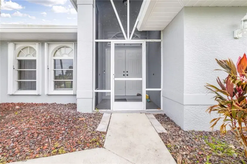 Picture of 300 Morse Plz, Fort Myers FL 33905