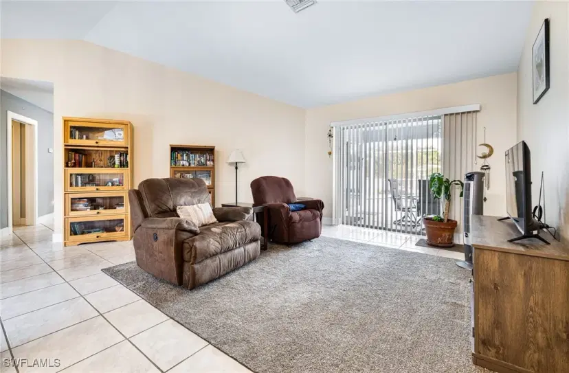 Picture of 300 Morse Plz, Fort Myers FL 33905