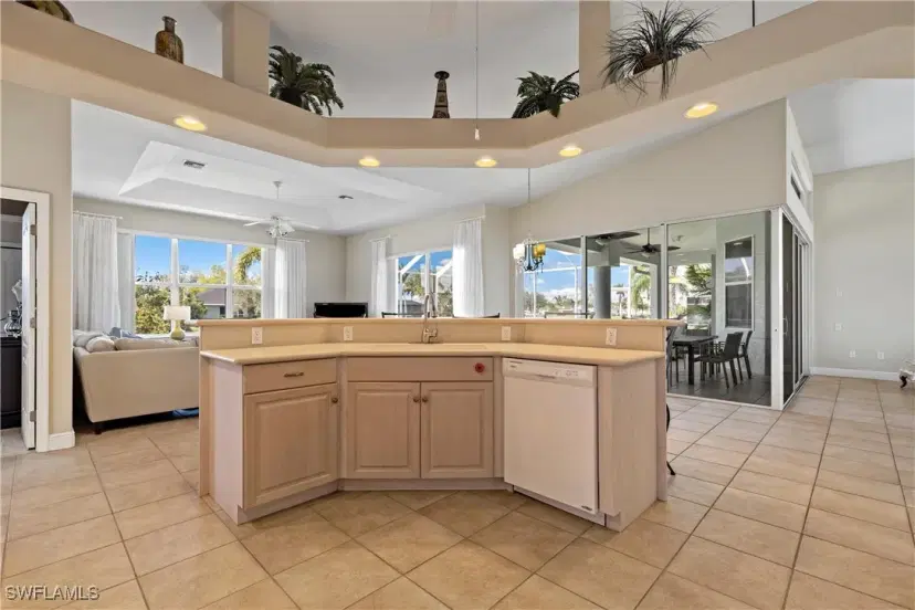 Picture of 1524 SW 4Th Ct, Cape Coral FL 33991
