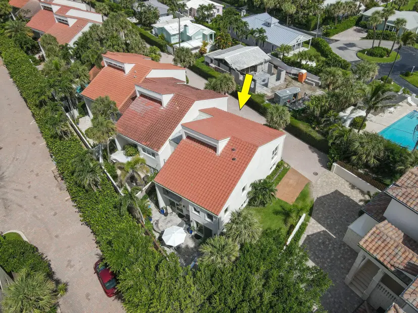 Picture of 220 Celestial Way 7, Juno Beach FL 33408