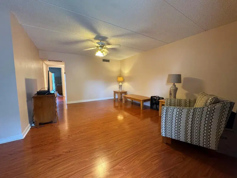 Picture of 3100 Springdale Boulevard 115, Palm Springs FL 33461