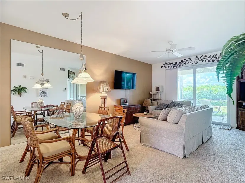 Picture of 162 Newport Dr 1202, Naples FL 34114