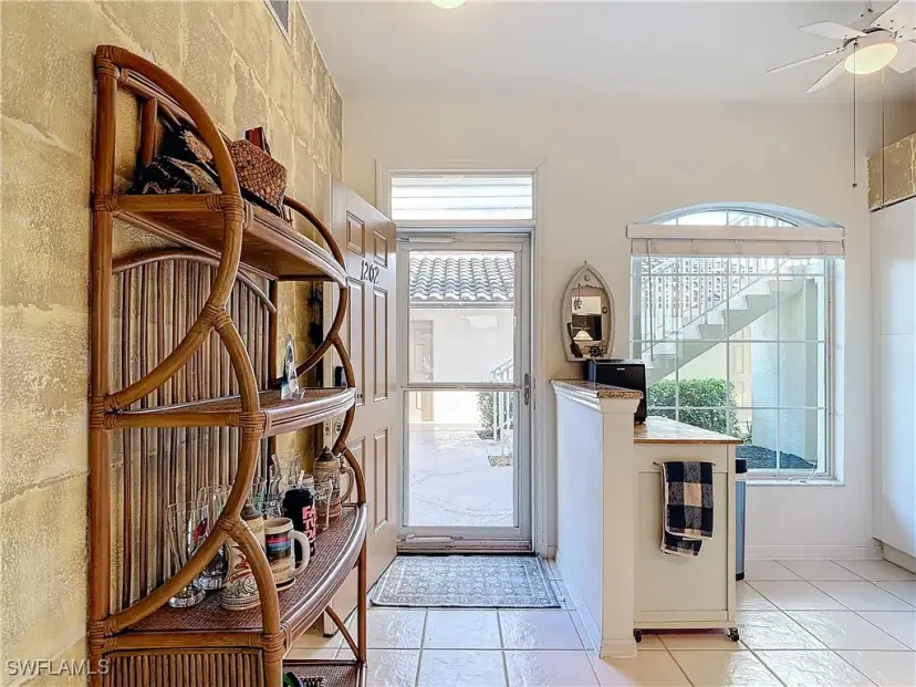 Picture of 162 Newport Dr 1202, Naples FL 34114