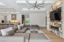 Picture of 3280 Crayton Rd, Naples, FL 34103