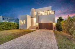 Picture of 107 W Hilo St, Naples, FL 34113