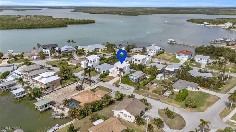 Picture of 107 W Hilo St, Naples FL 34113