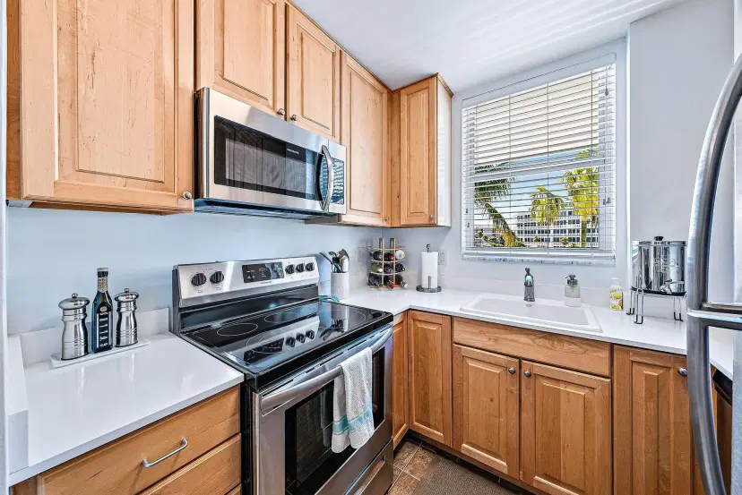 Picture of 139 Sunrise Avenue 306, Palm Beach FL 33480