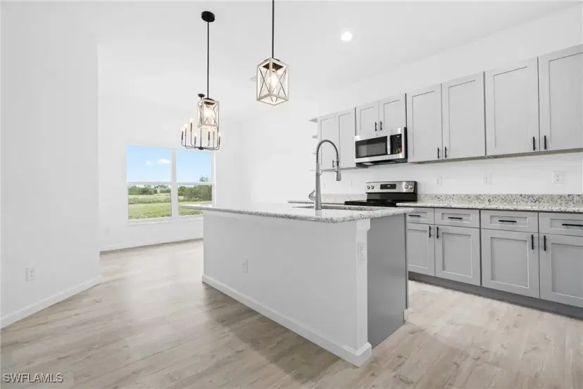 Picture of 734 Chapman Ave S, Lehigh Acres FL 33974