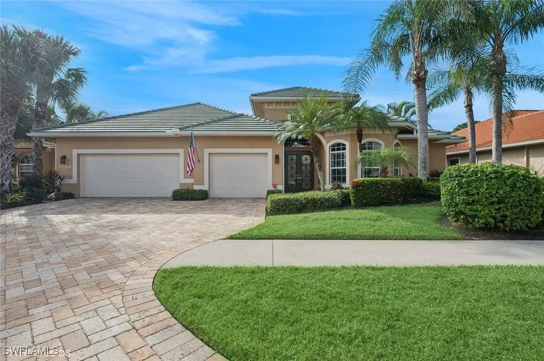 Picture of 4908 Rustic Oaks Cir, Naples, FL 34105