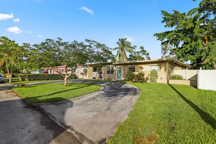 Picture of 822 Burch Drive, West Palm Beach FL 33415