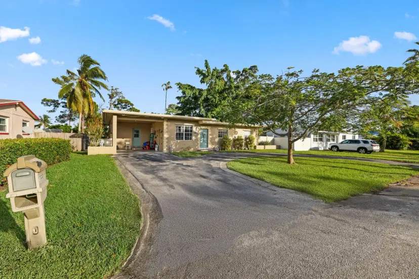 Picture of 822 Burch Drive, West Palm Beach FL 33415