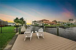 Picture of 541 Bayside Dr, Fort Myers, FL 33919