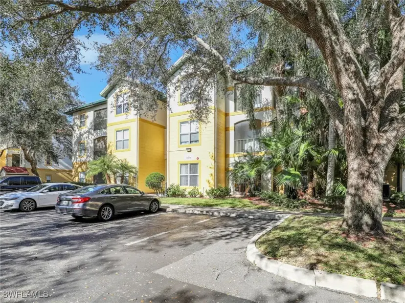 Picture of 11571 Villa Grand 604, Fort Myers FL 33913
