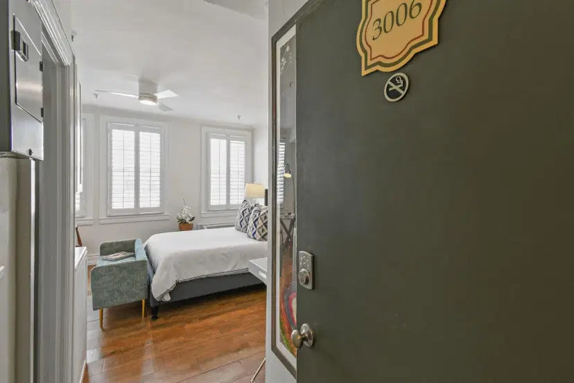 Picture of 235 Sunrise Avenue 3006, Palm Beach FL 33480