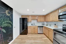 Picture of 401 Golden Isles Dr 302, Hallandale Beach, FL 33009