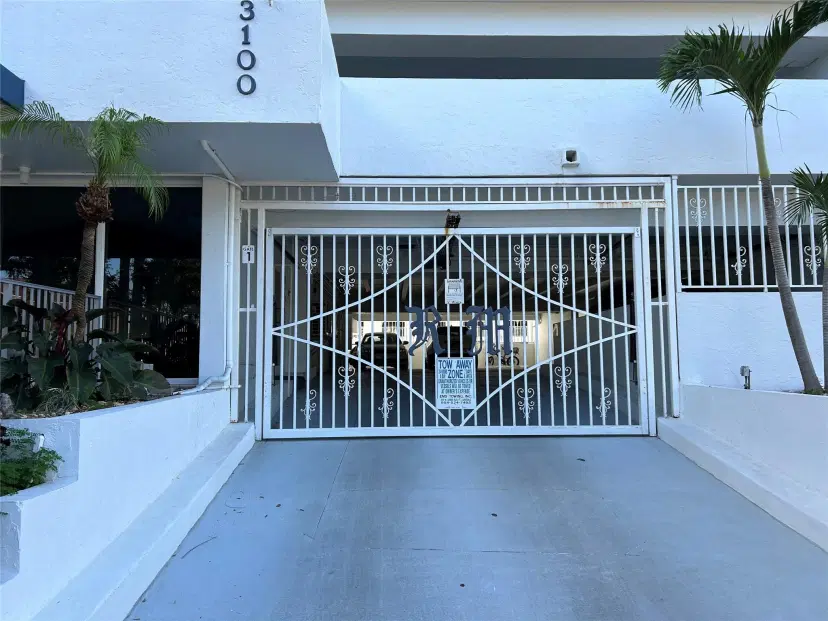 Picture of 3100 NE 49Th St 610, Fort Lauderdale FL 33308