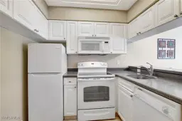 Picture of 3323 Olympic Dr 716, Naples, FL 34105