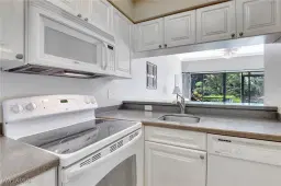 Picture of 3323 Olympic Dr 716, Naples, FL 34105
