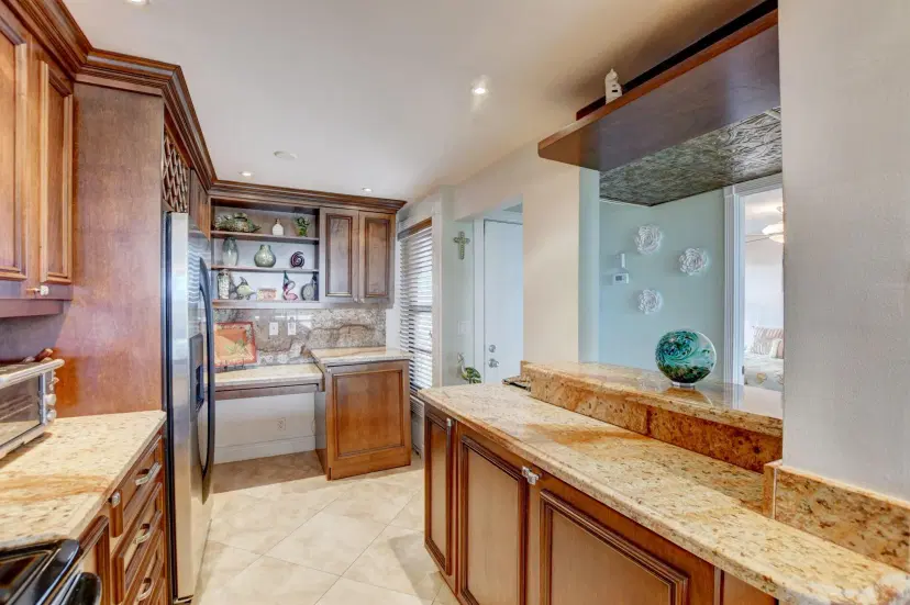 Picture of 14 Royal Palm Way 6060, Boca Raton FL 33432