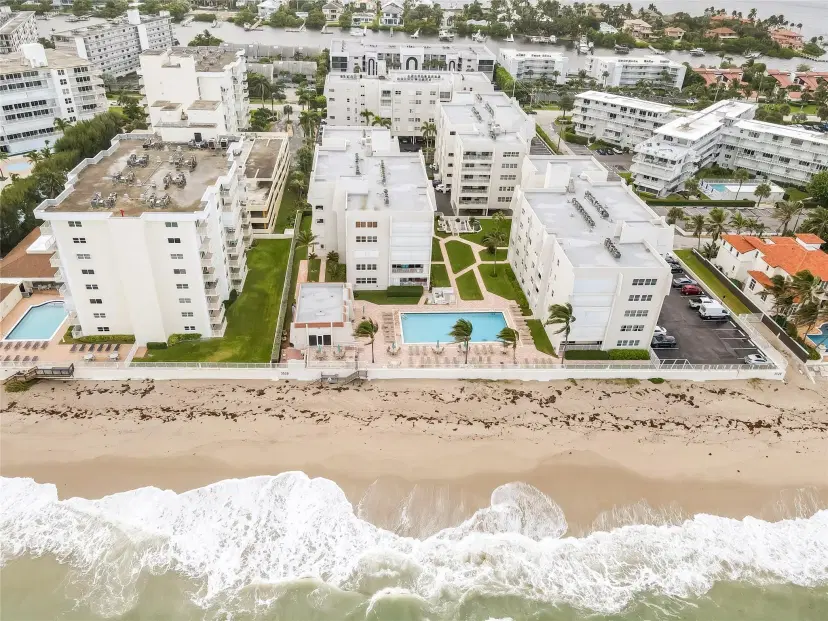 Picture of 3520 S Ocean Blvd A201, South Palm Beach FL 33480