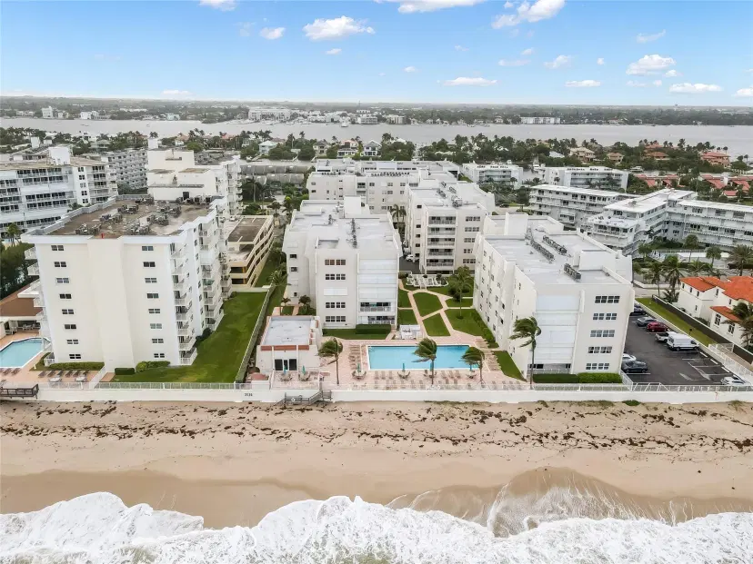 Picture of 3520 S Ocean Blvd A201, South Palm Beach FL 33480