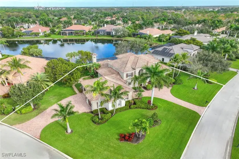 Picture of 7711 Trent Ct, Naples FL 34113