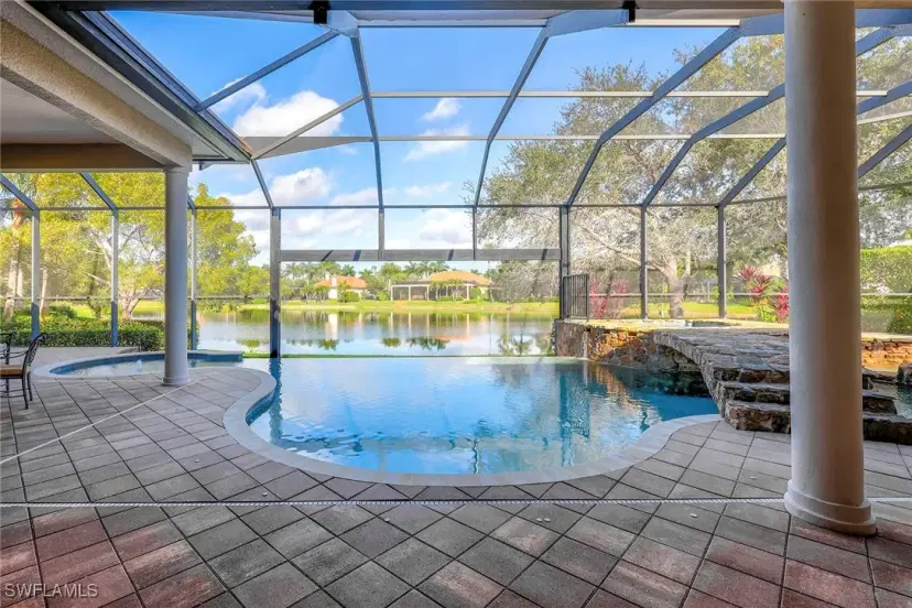 Picture of 7711 Trent Ct, Naples FL 34113