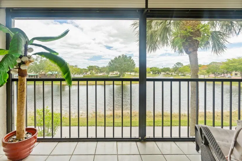Picture of 7926 Willow Spring Drive 1324, Lake Worth FL 33467