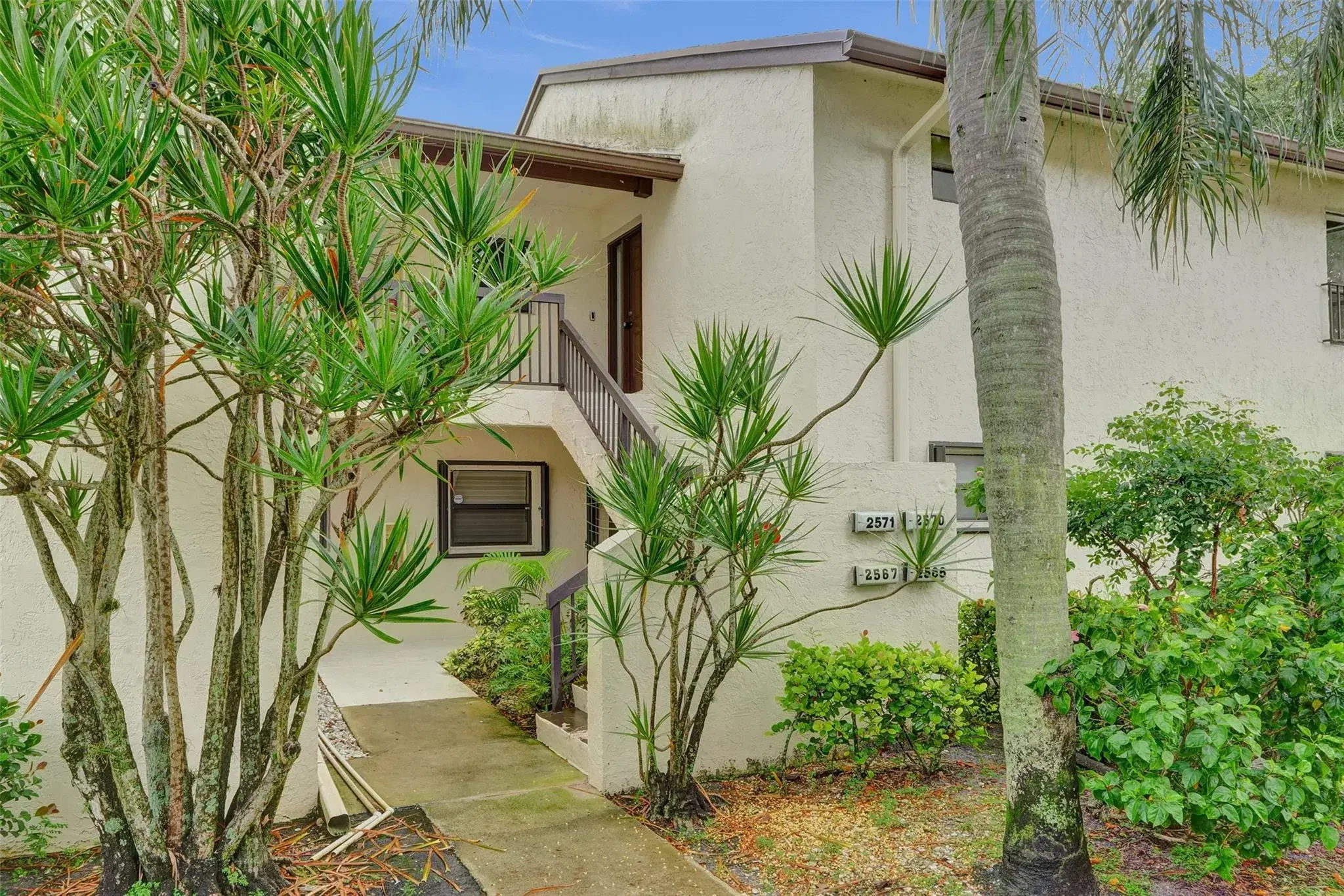 Picture of 2570 Carambola Cir 18572, Coconut Creek, FL 33066